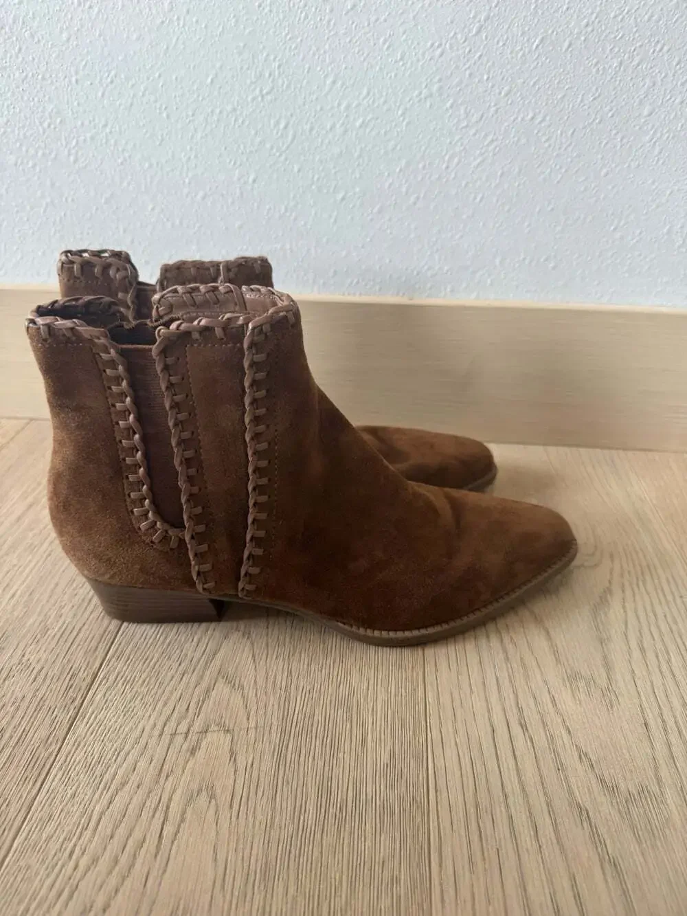 Michael Kors Women’s Ankle Boots Bootie Leather 38.5 7.5 Winter Shoes Pull On